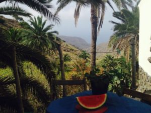 ferienhaus casa alma terasse mit tisch